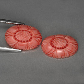 Gemas de coral rosa natural de  ct, forma elegante, opaco