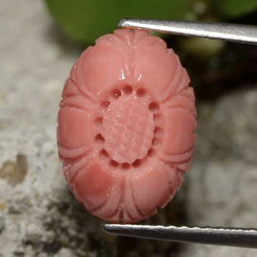 Coral rojo natural de 3,67 ct, corte flor, opaco