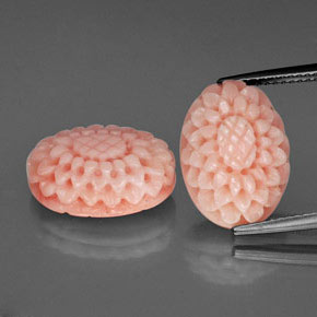 Gemas de coral rosa natural de  ct, forma elegante, opaco