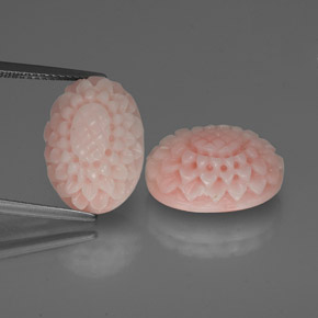Gemas de coral rosa natural de  ct, forma elegante, opaco