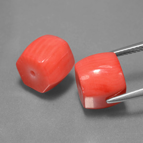 Gemas de coral rosa natural de  ct, forma elegante, opaco