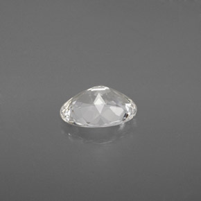Danburita Blanco natural de 1.66 ct, Ovalada, VVS