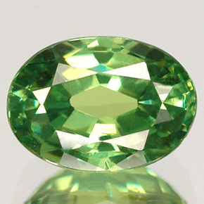 Granate demantoide verde natural de 1,47 ct, corte óvalo, VS