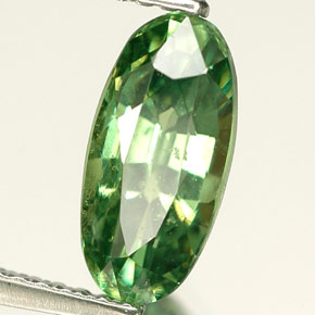 Granate demantoide verde natural de 2,35 ct, corte óvalo, VS