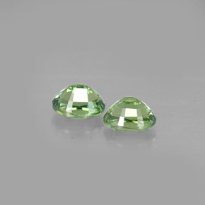 Gemas de granate demantoide verde natural de  ct, corte óvalo, VS-SI
