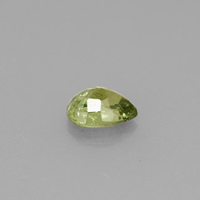 Granate demantoide verde natural de 0,39 ct, en forma de pera, VS-SI