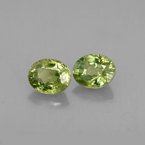 Gemas de granate demantoide verde natural de  ct, corte óvalo, VS-SI