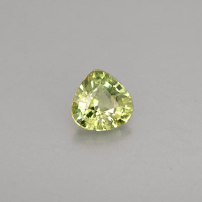 Granate demantoide verde natural de 0,35 ct, en forma de pera, VS