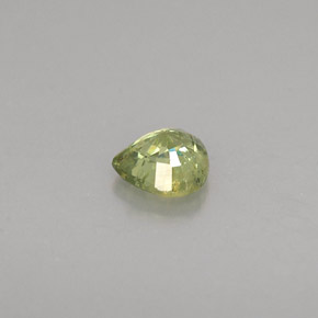 Granate demantoide verde natural de 0,35 ct, en forma de pera, VS