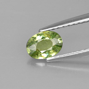 Granate demantoide verde natural de 0,54 ct, corte óvalo, VS-SI