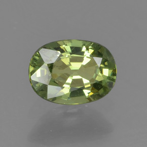 Granate demantoide verde natural de 0,54 ct, corte óvalo, VS