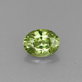 Granate demantoide verde natural de 0,54 ct, corte óvalo, VS-SI