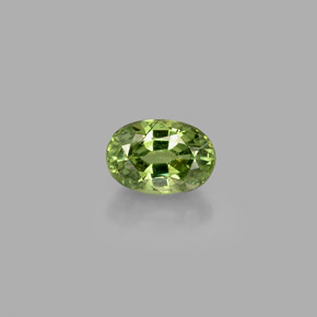 Granate demantoide verde natural de 0,72 ct, corte óvalo, VS