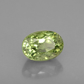 Granate demantoide verde natural de 0,80 ct, corte óvalo, VS-SI