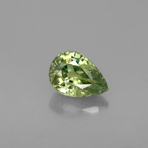 Granate demantoide verde natural de 0,58 ct, en forma de pera, VVS-VS