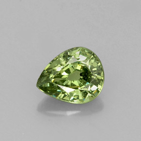 Granate demantoide verde natural de 0,66 ct, en forma de pera, VS