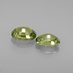 Gemas de granate demantoide verde natural de  ct, corte óvalo, VS-SI