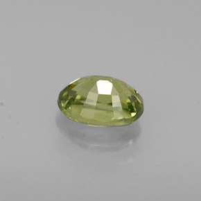 Granate demantoide verde natural de 0,68 ct, corte óvalo, VS