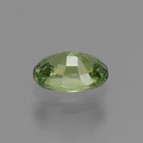 Granate demantoide verde natural de 0,66 ct, corte óvalo, VS