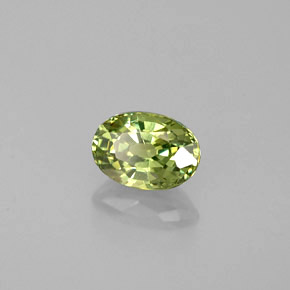 Granate demantoide verde natural de 0,64 ct, corte óvalo, VS