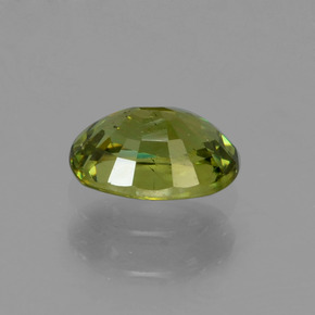 Granate demantoide verde natural de 0,67 ct, corte óvalo, VS-SI
