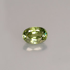 Granate demantoide verde natural de 0,68 ct, corte óvalo, VS-SI