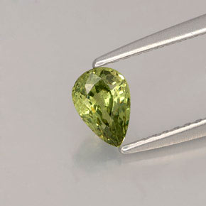 Granate demantoide verde natural de 0,50 ct, corte óvalo, VS