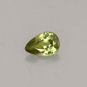 Granate demantoide verde natural de 0,49 ct, en forma de pera, VS