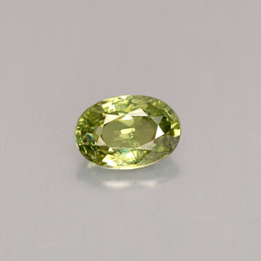 Granate demantoide verde natural de 0,59 ct, corte óvalo, VS
