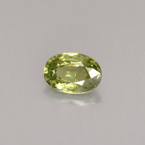 Granate demantoide verde natural de 0,59 ct, corte óvalo, VS