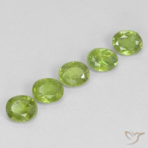 Gemas de Granate demantoide Verde vivo natural de 1.33 ct, Ovalada, VS-SI