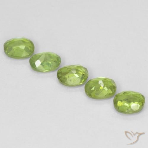 Gemas de Granate demantoide Verde vivo natural de 1.33 ct, Ovalada, VS-SI