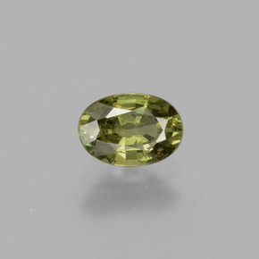 Granate demantoide verde natural de 0,65 ct, corte óvalo, VS
