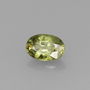 Granate demantoide verde natural de 0,58 ct, corte óvalo, VS