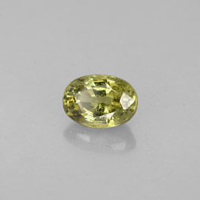 Granate demantoide verde natural de 0,71 ct, corte óvalo, VS