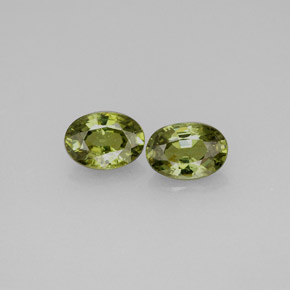 Gemas de granate demantoide verde natural de  ct, corte óvalo, VVS-VS