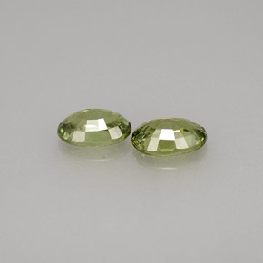 Gemas de granate demantoide verde natural de  ct, corte óvalo, VVS-VS