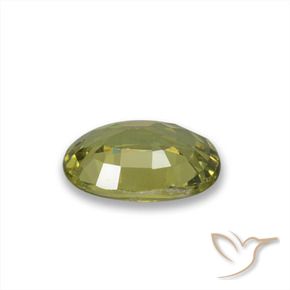 Granate demantoide Verde bosque cálido natural de 0.57 ct, Ovalada, VVS-VS