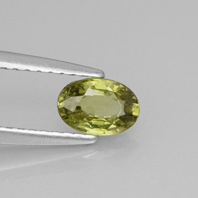 Granate demantoide verde natural de 0,57 ct, corte óvalo, VVS-VS