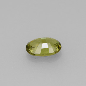 Granate demantoide verde natural de 0,57 ct, corte óvalo, VVS-VS