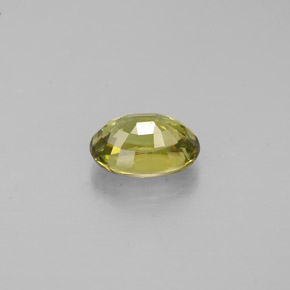Granate demantoide Amarillo medio natural de 0.67 ct, Corte Óvalo, VS