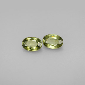 Gemas de granate demantoide verde natural de  ct, corte óvalo, VVS-VS