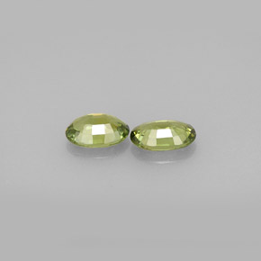 Gemas de granate demantoide verde natural de  ct, corte óvalo, VVS-VS