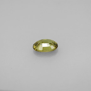 Granate demantoide verde natural de 0,63 ct, corte óvalo, VS