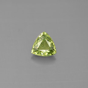 Granate demantoide verde natural de 0,56 ct, trillón, VS
