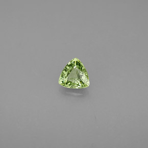 Granate demantoide verde natural de 0,35 ct, trillón, VS