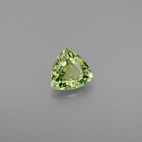 Granate demantoide verde natural de 0,70 ct, trillón, VVS-VS