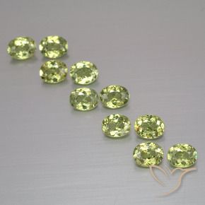 Gemas de Granate demantoide Verde terroso cálido natural de 2.09 ct, Ovalada, VS