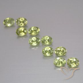 Gemas de Granate demantoide Verde Oliva natural de 2.14 ct, Ovalada, VS