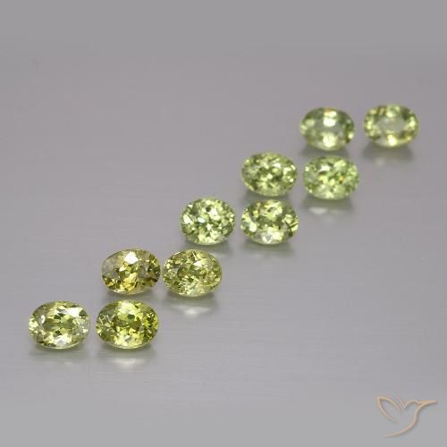2.40ctw Natural Verde terroso cálido Granate demantoide, Ovalada, VS